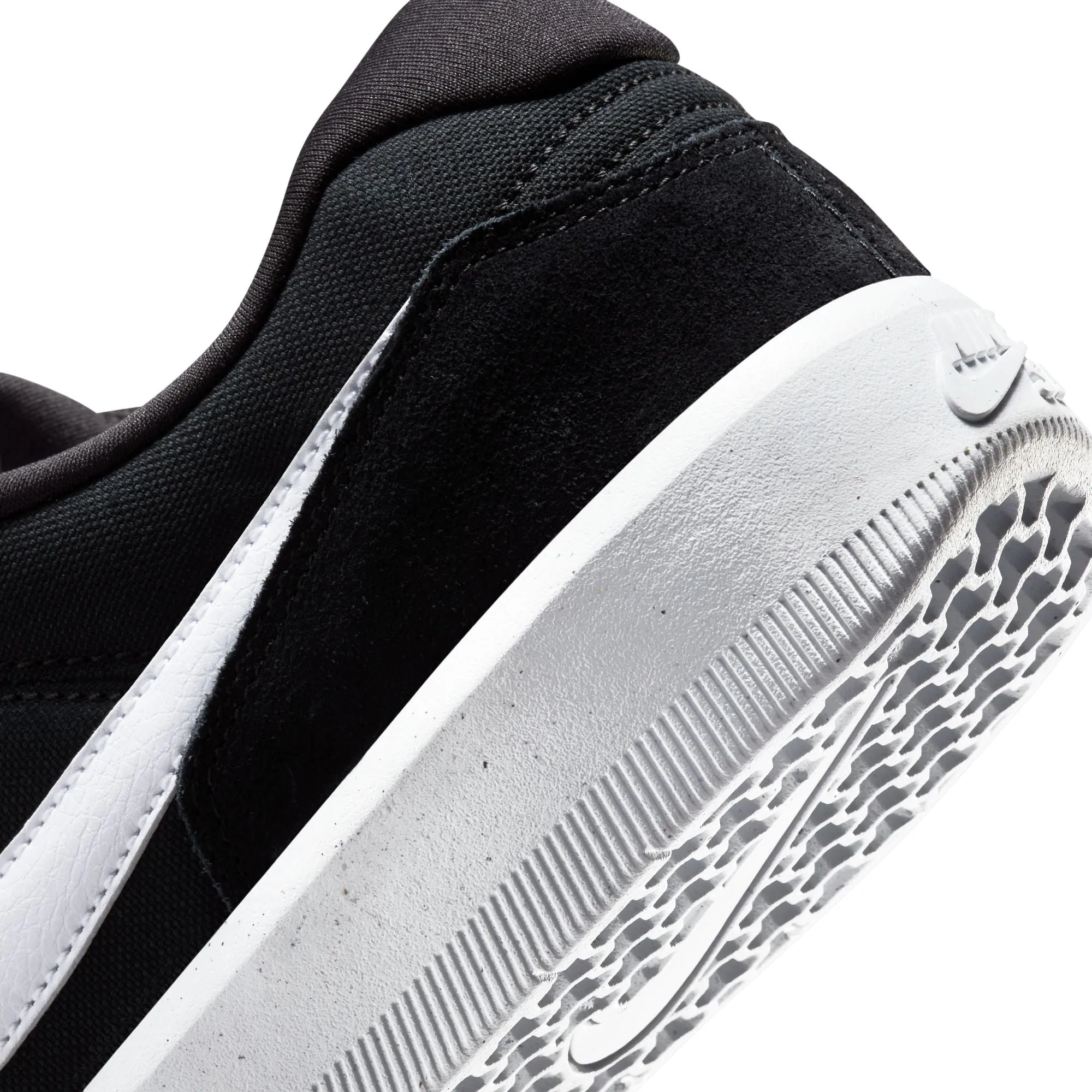 Nike SB Force 58 Black / White